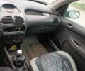 Серый Пежо 206, объемом двигателя 2 л и пробегом 300 тыс. км за 1500 $, фото 4 на Automoto.ua