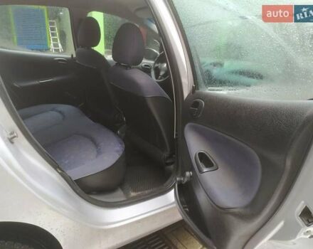 Сірий Пежо 206, об'ємом двигуна 1.36 л та пробігом 340 тис. км за 2950 $, фото 25 на Automoto.ua