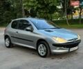Серый Пежо 206, объемом двигателя 1.4 л и пробегом 285 тыс. км за 2200 $, фото 1 на Automoto.ua