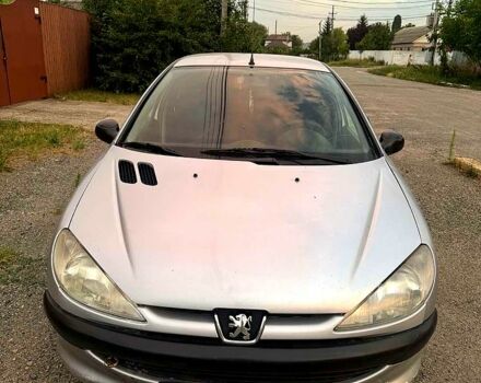 Сірий Пежо 206, об'ємом двигуна 1.9 л та пробігом 204 тис. км за 2000 $, фото 4 на Automoto.ua