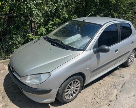 Серый Пежо 206, объемом двигателя 1.4 л и пробегом 300 тыс. км за 2000 $, фото 1 на Automoto.ua