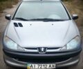 Серый Пежо 206, объемом двигателя 1.4 л и пробегом 205 тыс. км за 2950 $, фото 1 на Automoto.ua