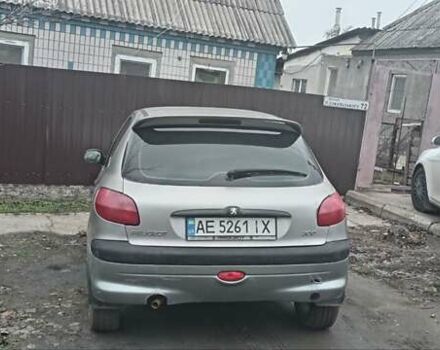 Сірий Пежо 206, об'ємом двигуна 1.4 л та пробігом 210 тис. км за 3200 $, фото 2 на Automoto.ua