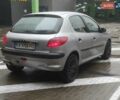 Сірий Пежо 206, об'ємом двигуна 1.36 л та пробігом 340 тис. км за 2950 $, фото 2 на Automoto.ua
