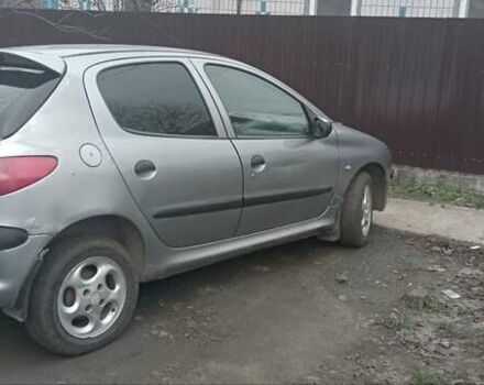Сірий Пежо 206, об'ємом двигуна 1.4 л та пробігом 210 тис. км за 3200 $, фото 4 на Automoto.ua