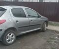 Сірий Пежо 206, об'ємом двигуна 1.4 л та пробігом 210 тис. км за 3200 $, фото 4 на Automoto.ua