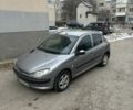 Серый Пежо 206, объемом двигателя 1.4 л и пробегом 180 тыс. км за 3200 $, фото 1 на Automoto.ua