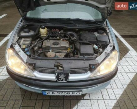 Сірий Пежо 206, об'ємом двигуна 1.36 л та пробігом 340 тис. км за 2950 $, фото 11 на Automoto.ua