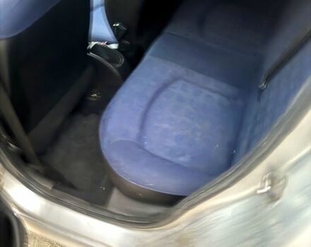 Сірий Пежо 206, об'ємом двигуна 1.9 л та пробігом 204 тис. км за 2000 $, фото 7 на Automoto.ua