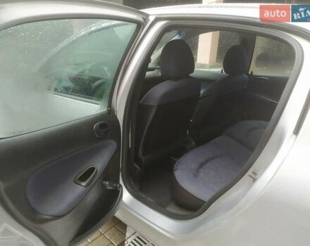 Сірий Пежо 206, об'ємом двигуна 1.36 л та пробігом 340 тис. км за 2950 $, фото 19 на Automoto.ua