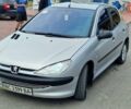 Серый Пежо 206, объемом двигателя 1.4 л и пробегом 270 тыс. км за 2800 $, фото 2 на Automoto.ua