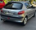 Серый Пежо 206, объемом двигателя 1.4 л и пробегом 204 тыс. км за 2900 $, фото 4 на Automoto.ua