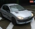 Сірий Пежо 206, об'ємом двигуна 1.36 л та пробігом 340 тис. км за 2950 $, фото 8 на Automoto.ua