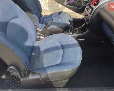 Серый Пежо 206, объемом двигателя 1.4 л и пробегом 369 тыс. км за 2500 $, фото 4 на Automoto.ua