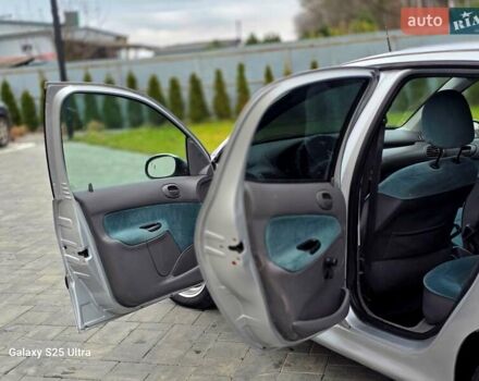 Серый Пежо 206, объемом двигателя 1.4 л и пробегом 221 тыс. км за 2450 $, фото 36 на Automoto.ua