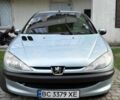 Серый Пежо 206, объемом двигателя 1.36 л и пробегом 325 тыс. км за 2600 $, фото 1 на Automoto.ua
