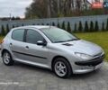 Серый Пежо 206, объемом двигателя 1.4 л и пробегом 221 тыс. км за 2450 $, фото 4 на Automoto.ua