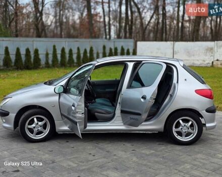 Серый Пежо 206, объемом двигателя 1.4 л и пробегом 221 тыс. км за 2450 $, фото 35 на Automoto.ua