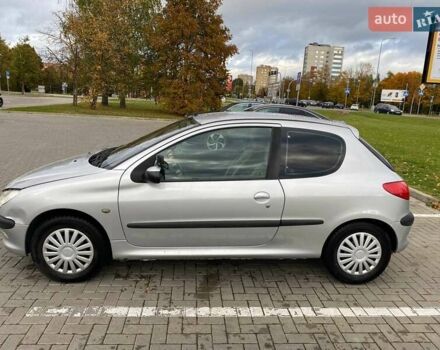 Серый Пежо 206, объемом двигателя 1.1 л и пробегом 150 тыс. км за 3000 $, фото 7 на Automoto.ua