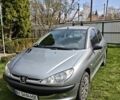 Серый Пежо 206, объемом двигателя 1.1 л и пробегом 158 тыс. км за 3000 $, фото 1 на Automoto.ua
