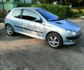 Сірий Пежо 206, об'ємом двигуна 1.4 л та пробігом 200 тис. км за 2399 $, фото 1 на Automoto.ua