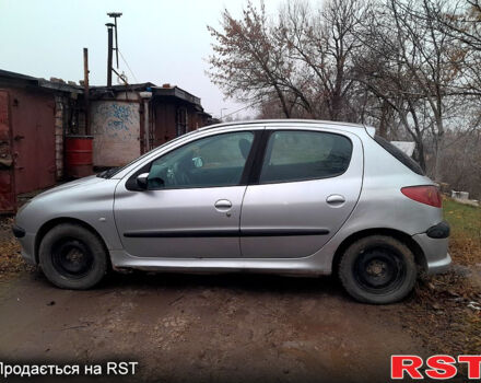 Серый Пежо 206, объемом двигателя 1.9 л и пробегом 308 тыс. км за 2500 $, фото 1 на Automoto.ua