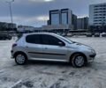 Сірий Пежо 206, об'ємом двигуна 1.4 л та пробігом 250 тис. км за 3300 $, фото 1 на Automoto.ua