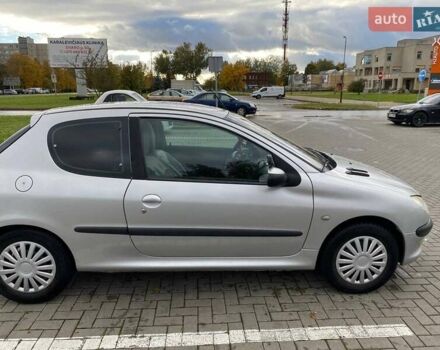 Серый Пежо 206, объемом двигателя 1.1 л и пробегом 150 тыс. км за 3000 $, фото 5 на Automoto.ua