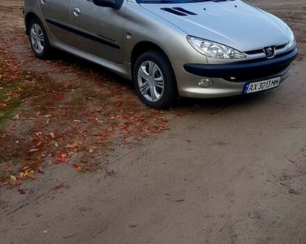 Сірий Пежо 206, об'ємом двигуна 1.4 л та пробігом 150 тис. км за 4200 $, фото 10 на Automoto.ua