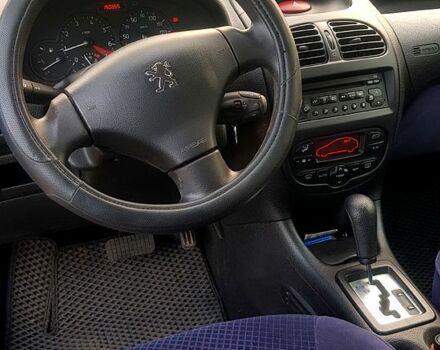 Сірий Пежо 206, об'ємом двигуна 1.4 л та пробігом 150 тис. км за 4200 $, фото 5 на Automoto.ua