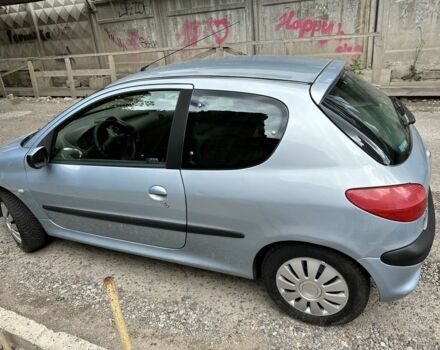 Сірий Пежо 206, об'ємом двигуна 1.1 л та пробігом 112 тис. км за 2000 $, фото 2 на Automoto.ua