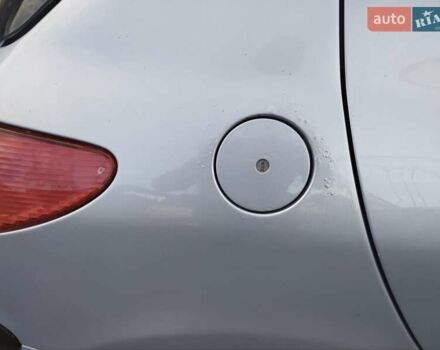 Серый Пежо 206, объемом двигателя 1.4 л и пробегом 178 тыс. км за 3200 $, фото 1 на Automoto.ua