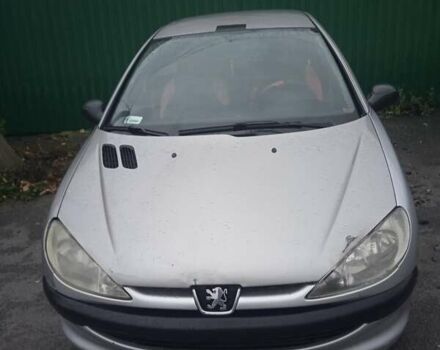 Сірий Пежо 206, об'ємом двигуна 1.4 л та пробігом 300 тис. км за 1999 $, фото 3 на Automoto.ua