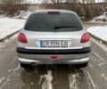 Серый Пежо 206, объемом двигателя 1.4 л и пробегом 210 тыс. км за 3700 $, фото 1 на Automoto.ua