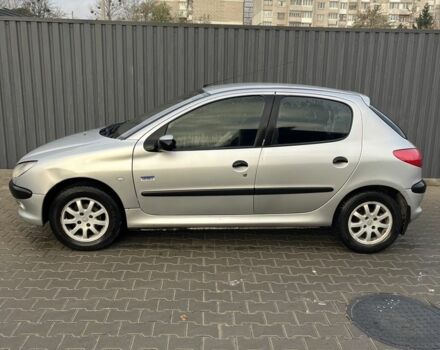 Серый Пежо 206, объемом двигателя 1.4 л и пробегом 130 тыс. км за 3000 $, фото 3 на Automoto.ua