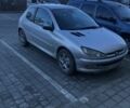 Серый Пежо 206, объемом двигателя 1.4 л и пробегом 230 тыс. км за 2500 $, фото 1 на Automoto.ua