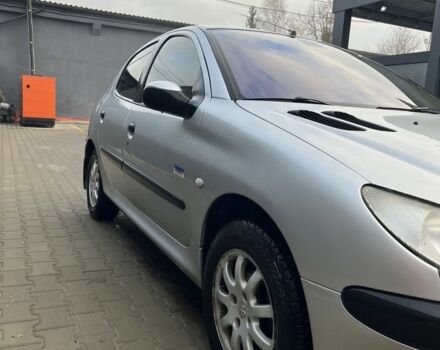 Серый Пежо 206, объемом двигателя 1.4 л и пробегом 130 тыс. км за 3000 $, фото 4 на Automoto.ua