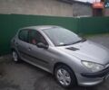 Сірий Пежо 206, об'ємом двигуна 1.4 л та пробігом 300 тис. км за 1999 $, фото 1 на Automoto.ua