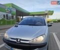 Серый Пежо 206, объемом двигателя 1.4 л и пробегом 178 тыс. км за 3200 $, фото 3 на Automoto.ua