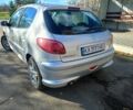 Серый Пежо 206, объемом двигателя 1.4 л и пробегом 170 тыс. км за 3800 $, фото 2 на Automoto.ua