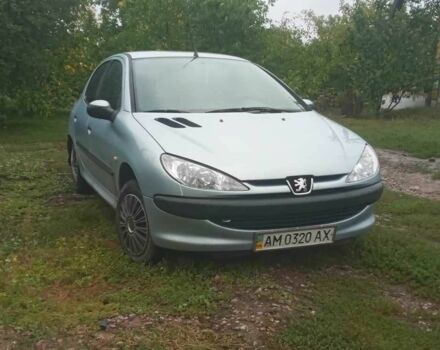 Сірий Пежо 206, об'ємом двигуна 1.4 л та пробігом 220 тис. км за 3500 $, фото 4 на Automoto.ua