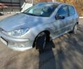 Серый Пежо 206, объемом двигателя 1.4 л и пробегом 170 тыс. км за 3800 $, фото 1 на Automoto.ua