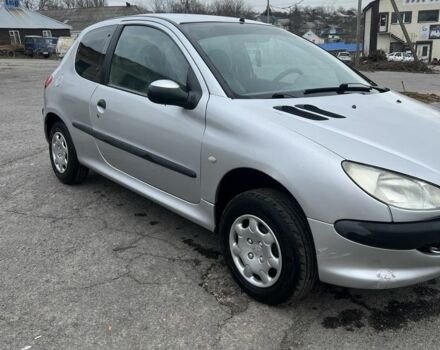 Серый Пежо 206, объемом двигателя 1.4 л и пробегом 230 тыс. км за 650 $, фото 5 на Automoto.ua