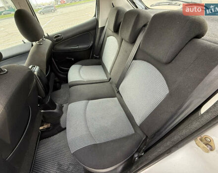 Сірий Пежо 206, об'ємом двигуна 1.4 л та пробігом 160 тис. км за 4000 $, фото 17 на Automoto.ua