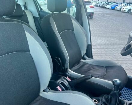 Сірий Пежо 206, об'ємом двигуна 1.2 л та пробігом 211 тис. км за 1300 $, фото 29 на Automoto.ua