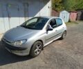 Серый Пежо 206, объемом двигателя 0 л и пробегом 122 тыс. км за 3500 $, фото 1 на Automoto.ua
