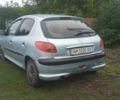 Сірий Пежо 206, об'ємом двигуна 1.4 л та пробігом 220 тис. км за 3500 $, фото 2 на Automoto.ua