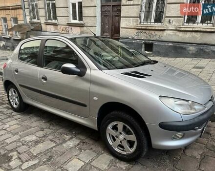 Серый Пежо 206, объемом двигателя 1.6 л и пробегом 97 тыс. км за 4500 $, фото 9 на Automoto.ua