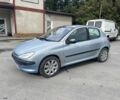 Серый Пежо 206, объемом двигателя 1.4 л и пробегом 260 тыс. км за 2000 $, фото 1 на Automoto.ua