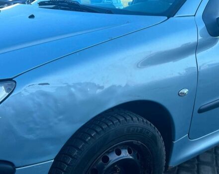 Сірий Пежо 206, об'ємом двигуна 1.2 л та пробігом 211 тис. км за 2300 $, фото 4 на Automoto.ua
